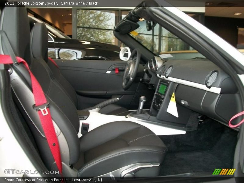 Carrara White / Black 2011 Porsche Boxster Spyder