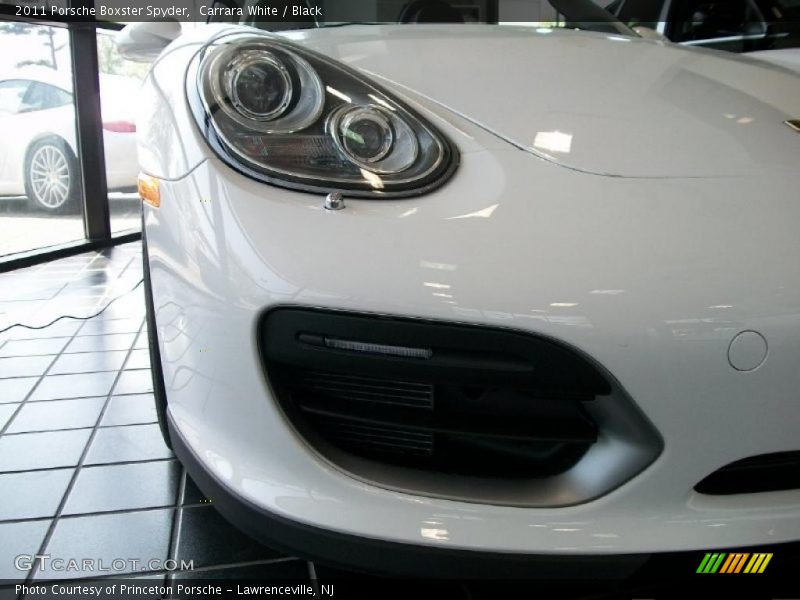 Carrara White / Black 2011 Porsche Boxster Spyder