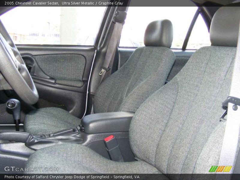 Ultra Silver Metallic / Graphite Gray 2005 Chevrolet Cavalier Sedan