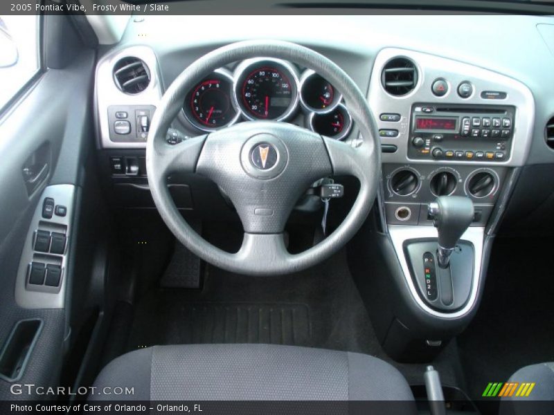 Frosty White / Slate 2005 Pontiac Vibe