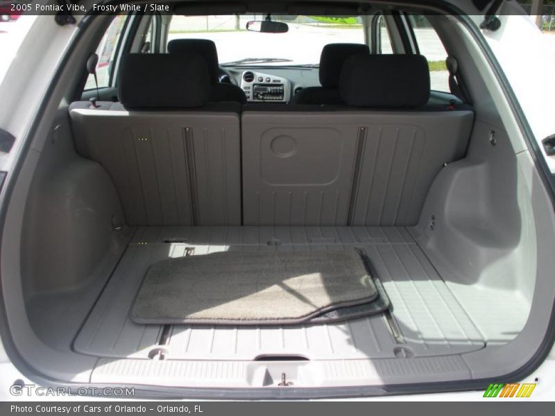 Frosty White / Slate 2005 Pontiac Vibe