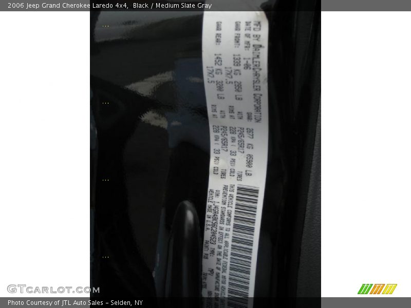 Black / Medium Slate Gray 2006 Jeep Grand Cherokee Laredo 4x4