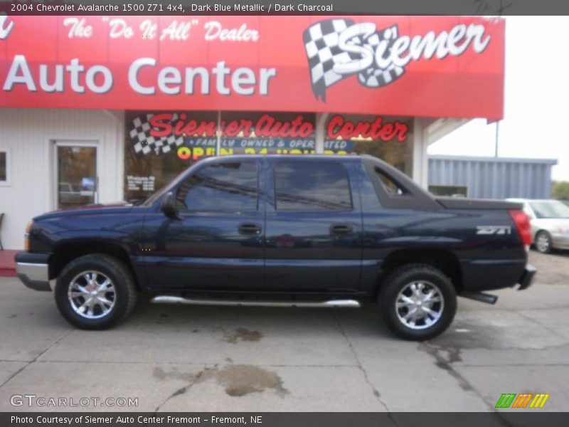 Dark Blue Metallic / Dark Charcoal 2004 Chevrolet Avalanche 1500 Z71 4x4