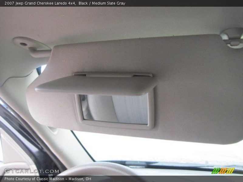 Black / Medium Slate Gray 2007 Jeep Grand Cherokee Laredo 4x4