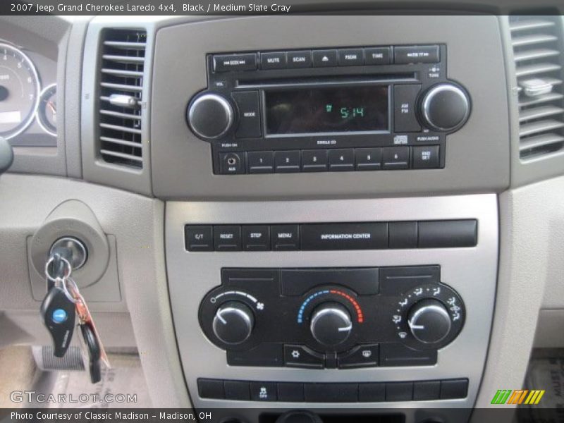 Black / Medium Slate Gray 2007 Jeep Grand Cherokee Laredo 4x4