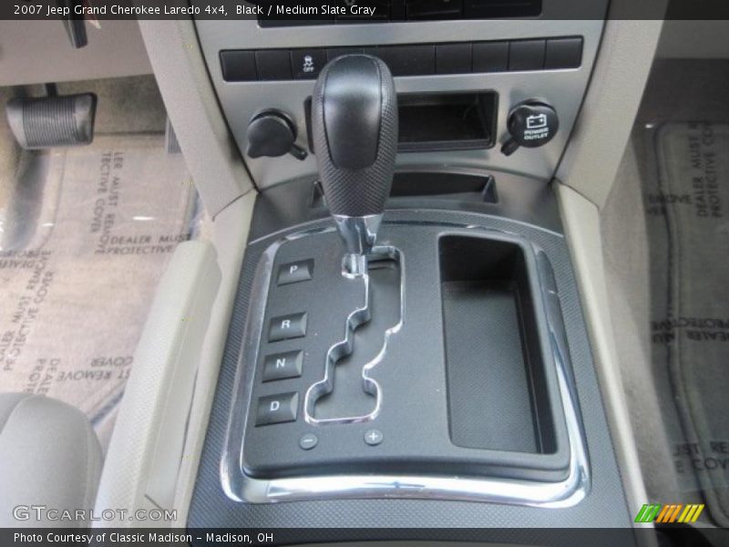 Black / Medium Slate Gray 2007 Jeep Grand Cherokee Laredo 4x4