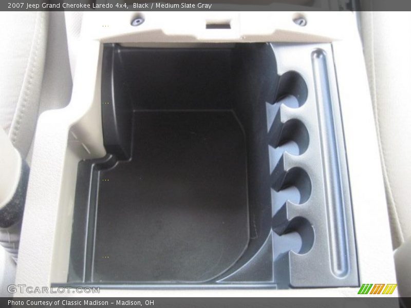 Black / Medium Slate Gray 2007 Jeep Grand Cherokee Laredo 4x4