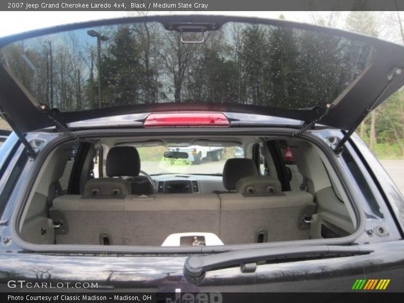 Black / Medium Slate Gray 2007 Jeep Grand Cherokee Laredo 4x4