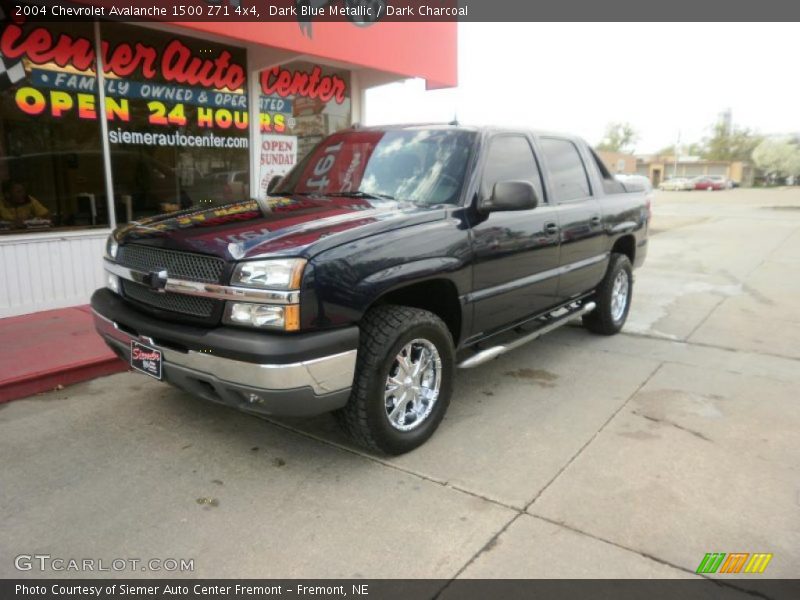 Dark Blue Metallic / Dark Charcoal 2004 Chevrolet Avalanche 1500 Z71 4x4