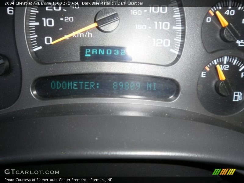 Dark Blue Metallic / Dark Charcoal 2004 Chevrolet Avalanche 1500 Z71 4x4