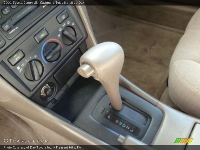 Cashmere Beige Metallic / Oak 2001 Toyota Camry LE
