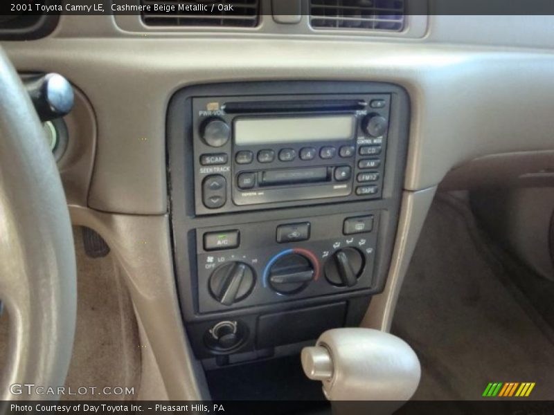 Cashmere Beige Metallic / Oak 2001 Toyota Camry LE