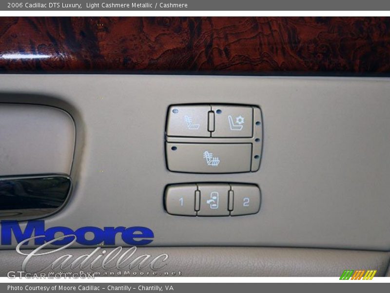 Light Cashmere Metallic / Cashmere 2006 Cadillac DTS Luxury