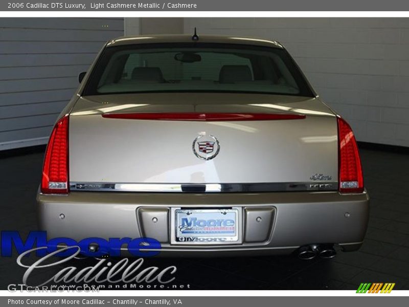 Light Cashmere Metallic / Cashmere 2006 Cadillac DTS Luxury