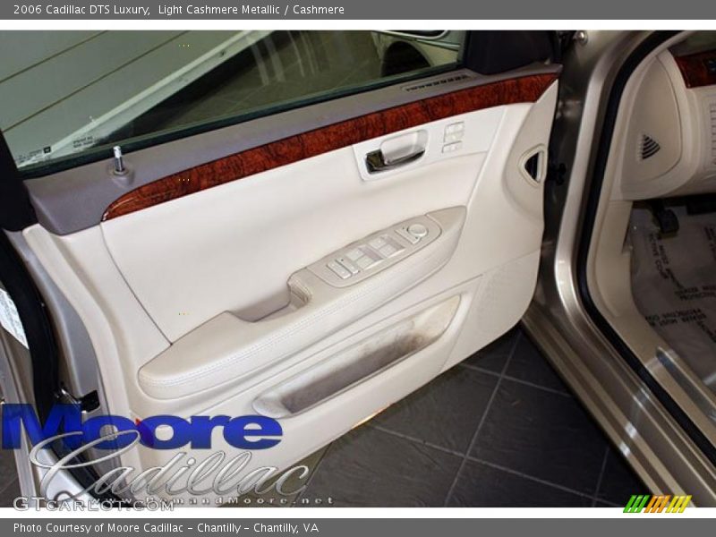 Light Cashmere Metallic / Cashmere 2006 Cadillac DTS Luxury