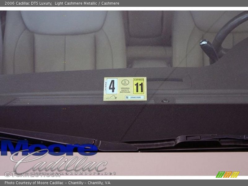 Light Cashmere Metallic / Cashmere 2006 Cadillac DTS Luxury
