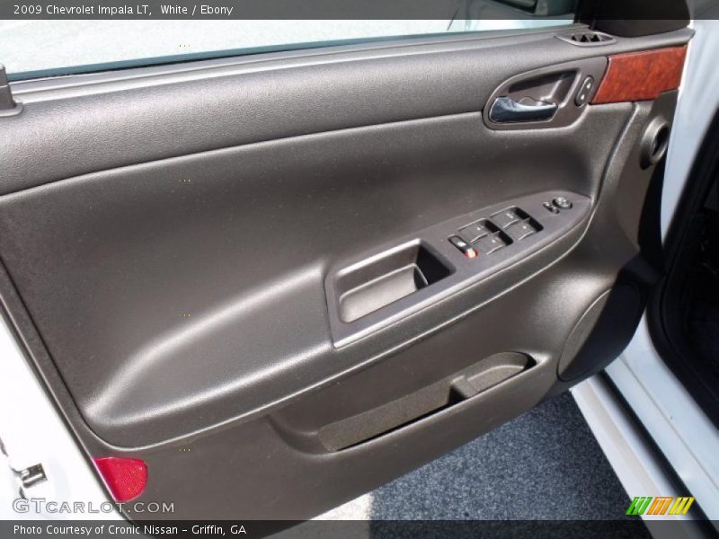 White / Ebony 2009 Chevrolet Impala LT