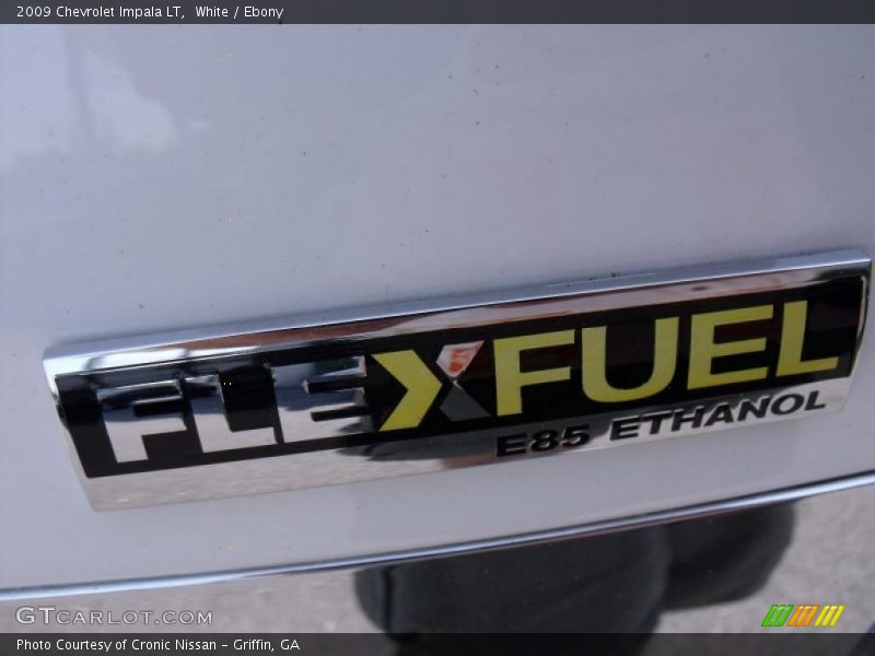 White / Ebony 2009 Chevrolet Impala LT