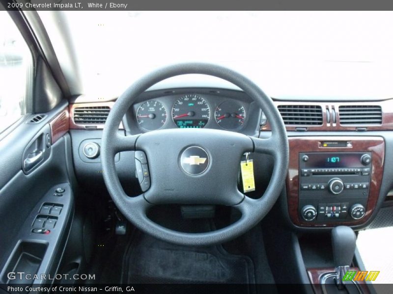 White / Ebony 2009 Chevrolet Impala LT
