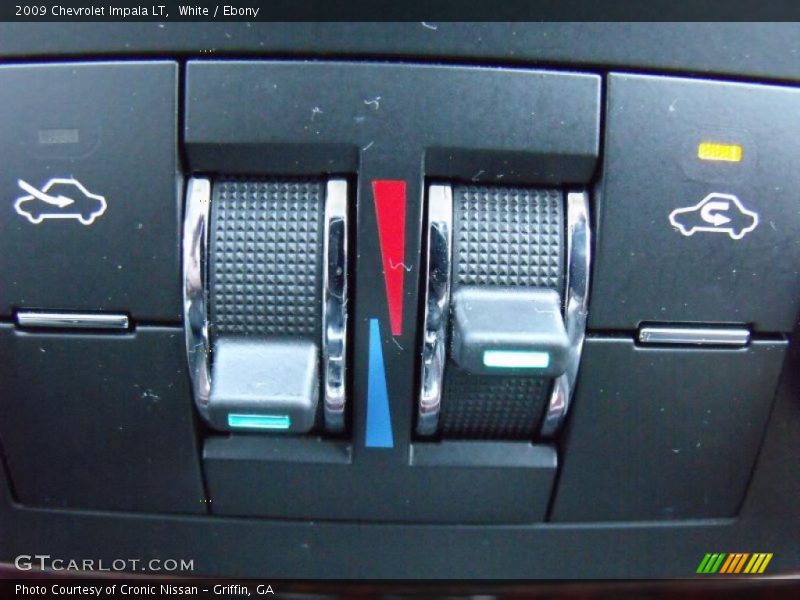 White / Ebony 2009 Chevrolet Impala LT