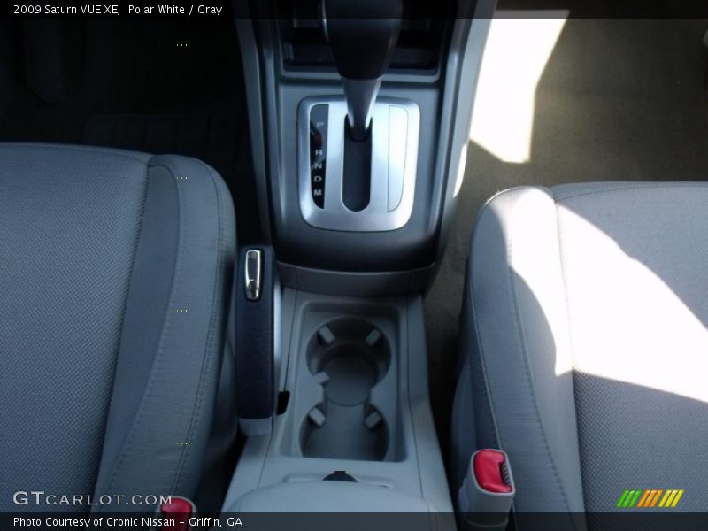 Polar White / Gray 2009 Saturn VUE XE