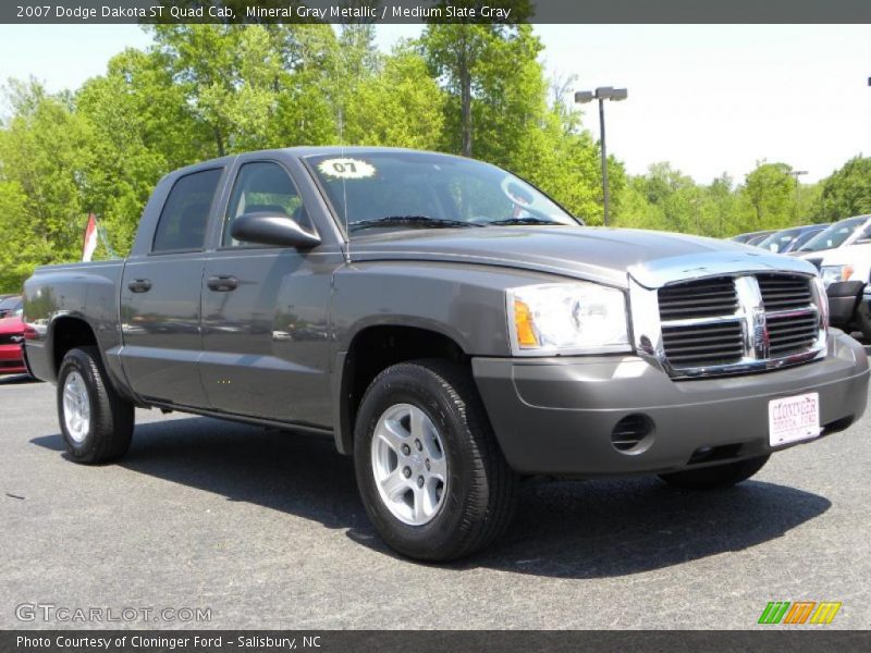 Mineral Gray Metallic / Medium Slate Gray 2007 Dodge Dakota ST Quad Cab