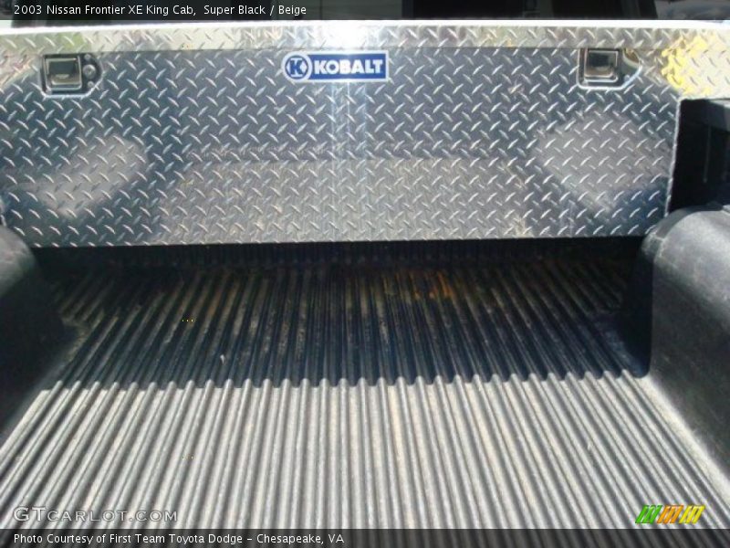 Super Black / Beige 2003 Nissan Frontier XE King Cab
