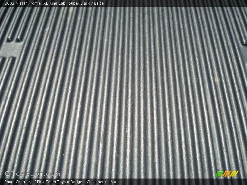Super Black / Beige 2003 Nissan Frontier XE King Cab