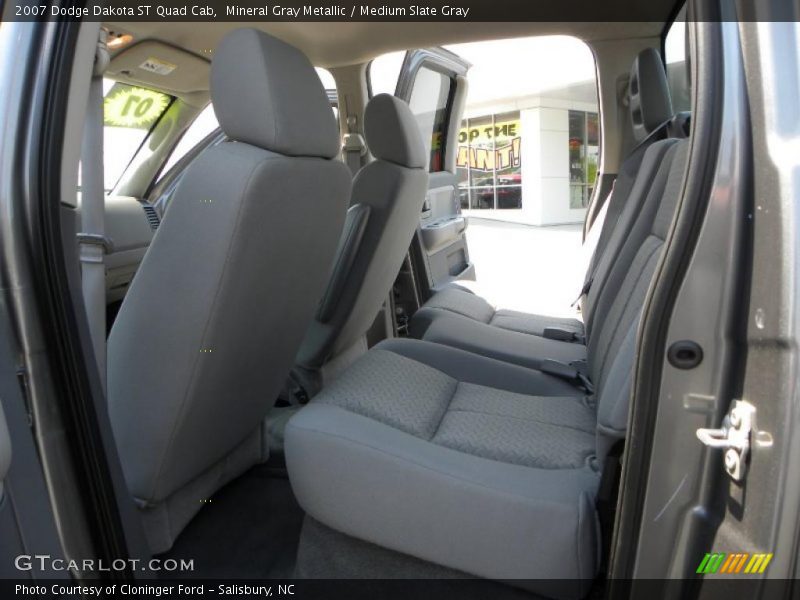 Mineral Gray Metallic / Medium Slate Gray 2007 Dodge Dakota ST Quad Cab