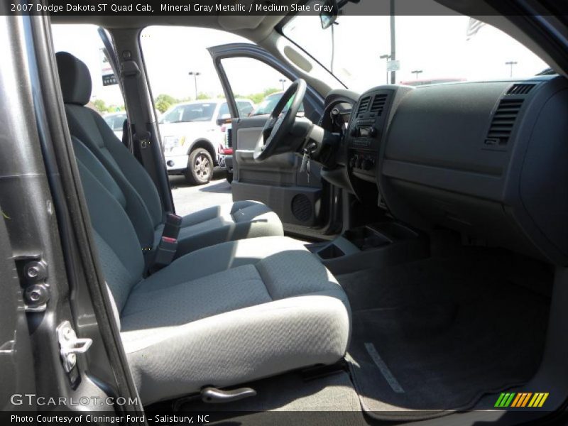 Mineral Gray Metallic / Medium Slate Gray 2007 Dodge Dakota ST Quad Cab