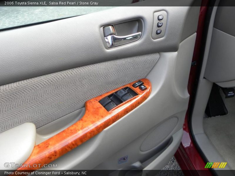 Salsa Red Pearl / Stone Gray 2006 Toyota Sienna XLE