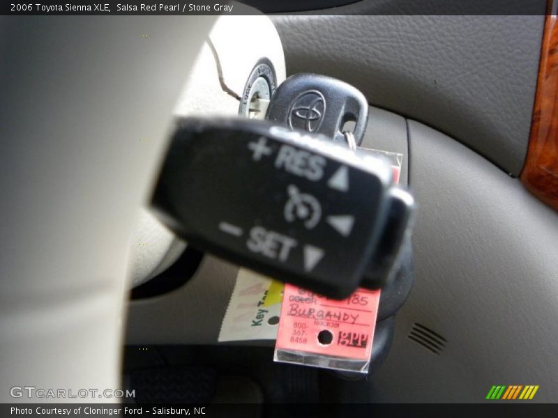 Salsa Red Pearl / Stone Gray 2006 Toyota Sienna XLE