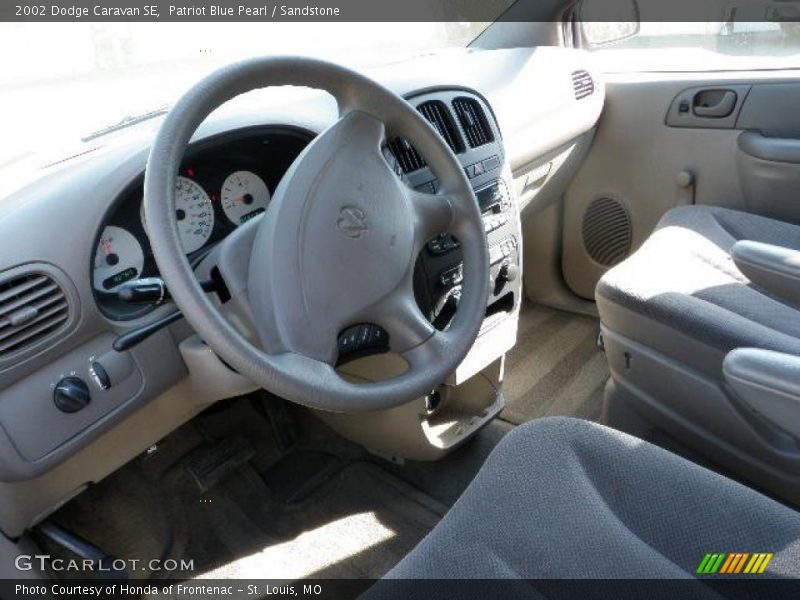 Patriot Blue Pearl / Sandstone 2002 Dodge Caravan SE