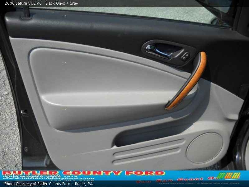 Black Onyx / Gray 2006 Saturn VUE V6