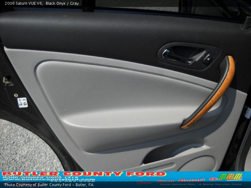 Black Onyx / Gray 2006 Saturn VUE V6