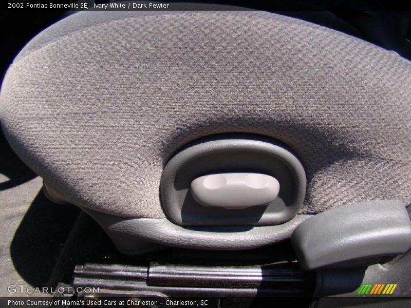 Ivory White / Dark Pewter 2002 Pontiac Bonneville SE