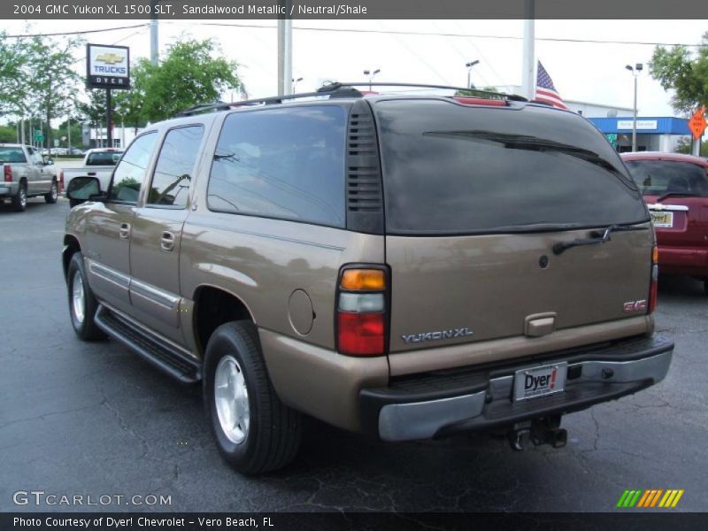 Sandalwood Metallic / Neutral/Shale 2004 GMC Yukon XL 1500 SLT