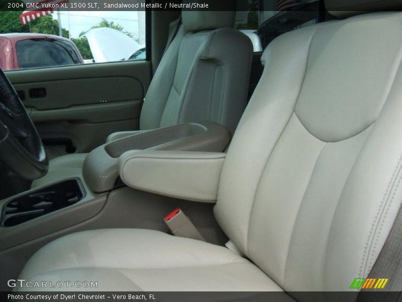 Sandalwood Metallic / Neutral/Shale 2004 GMC Yukon XL 1500 SLT