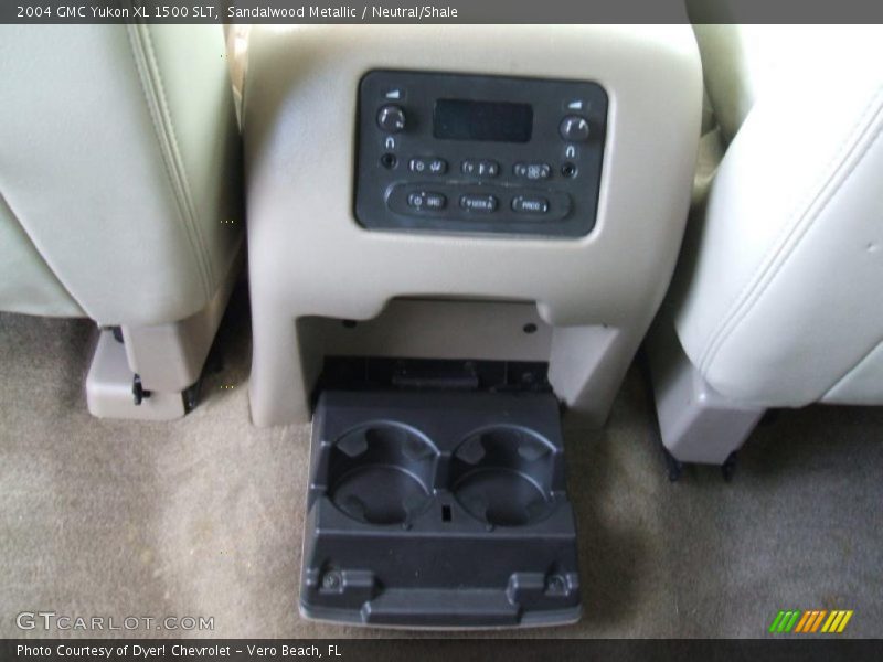 Sandalwood Metallic / Neutral/Shale 2004 GMC Yukon XL 1500 SLT