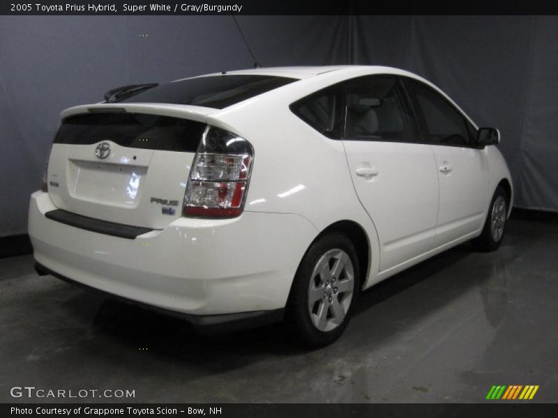 Super White / Gray/Burgundy 2005 Toyota Prius Hybrid