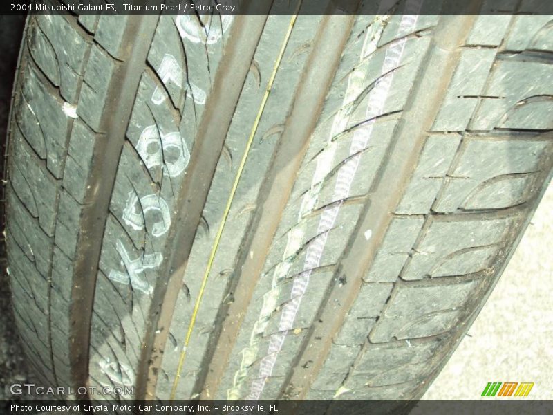 Titanium Pearl / Petrol Gray 2004 Mitsubishi Galant ES
