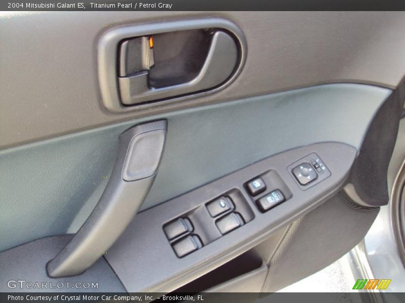 Titanium Pearl / Petrol Gray 2004 Mitsubishi Galant ES
