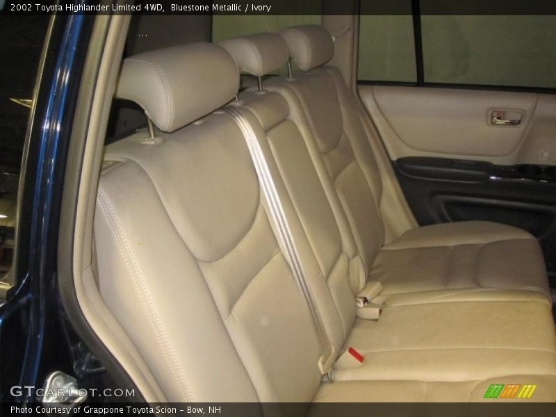 Bluestone Metallic / Ivory 2002 Toyota Highlander Limited 4WD