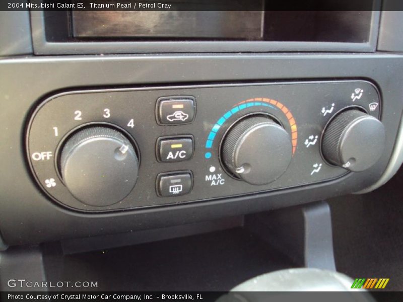 Titanium Pearl / Petrol Gray 2004 Mitsubishi Galant ES