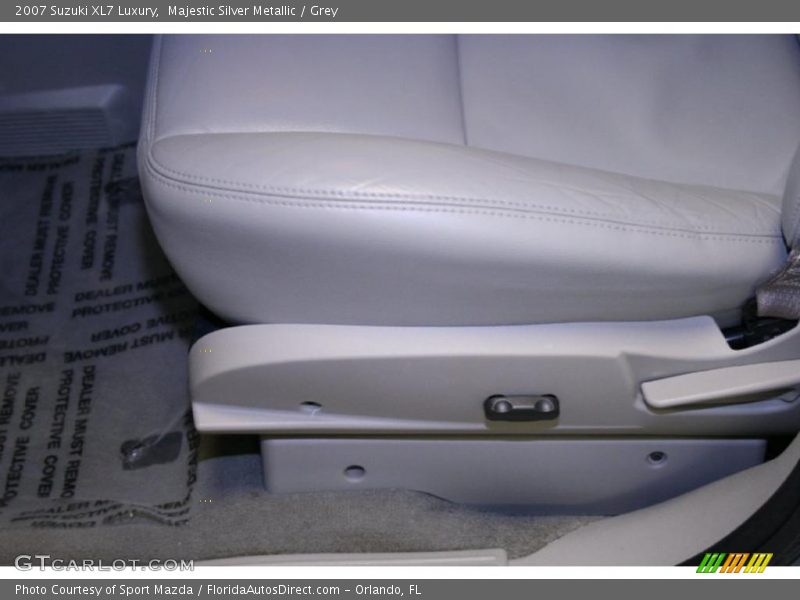 Majestic Silver Metallic / Grey 2007 Suzuki XL7 Luxury