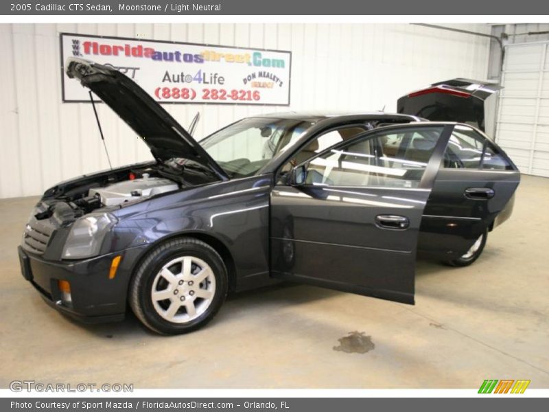 Moonstone / Light Neutral 2005 Cadillac CTS Sedan
