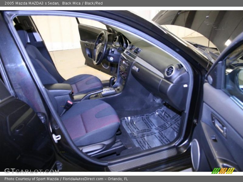 Black Mica / Black/Red 2005 Mazda MAZDA3 s Sedan