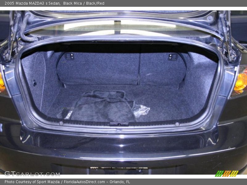 Black Mica / Black/Red 2005 Mazda MAZDA3 s Sedan