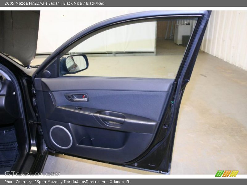 Black Mica / Black/Red 2005 Mazda MAZDA3 s Sedan