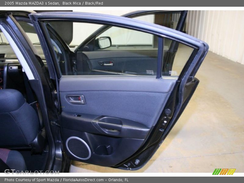 Black Mica / Black/Red 2005 Mazda MAZDA3 s Sedan